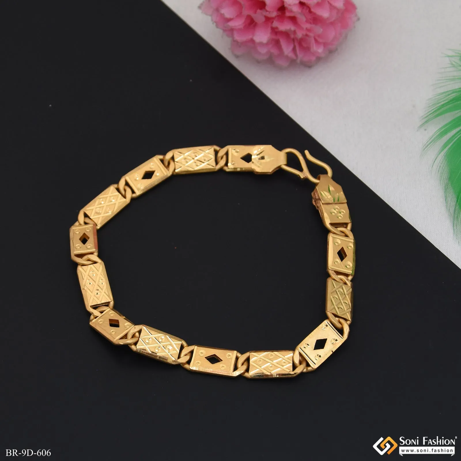 Awesome Design Gold Plated Nawabi Bracelet for Men - Style D606