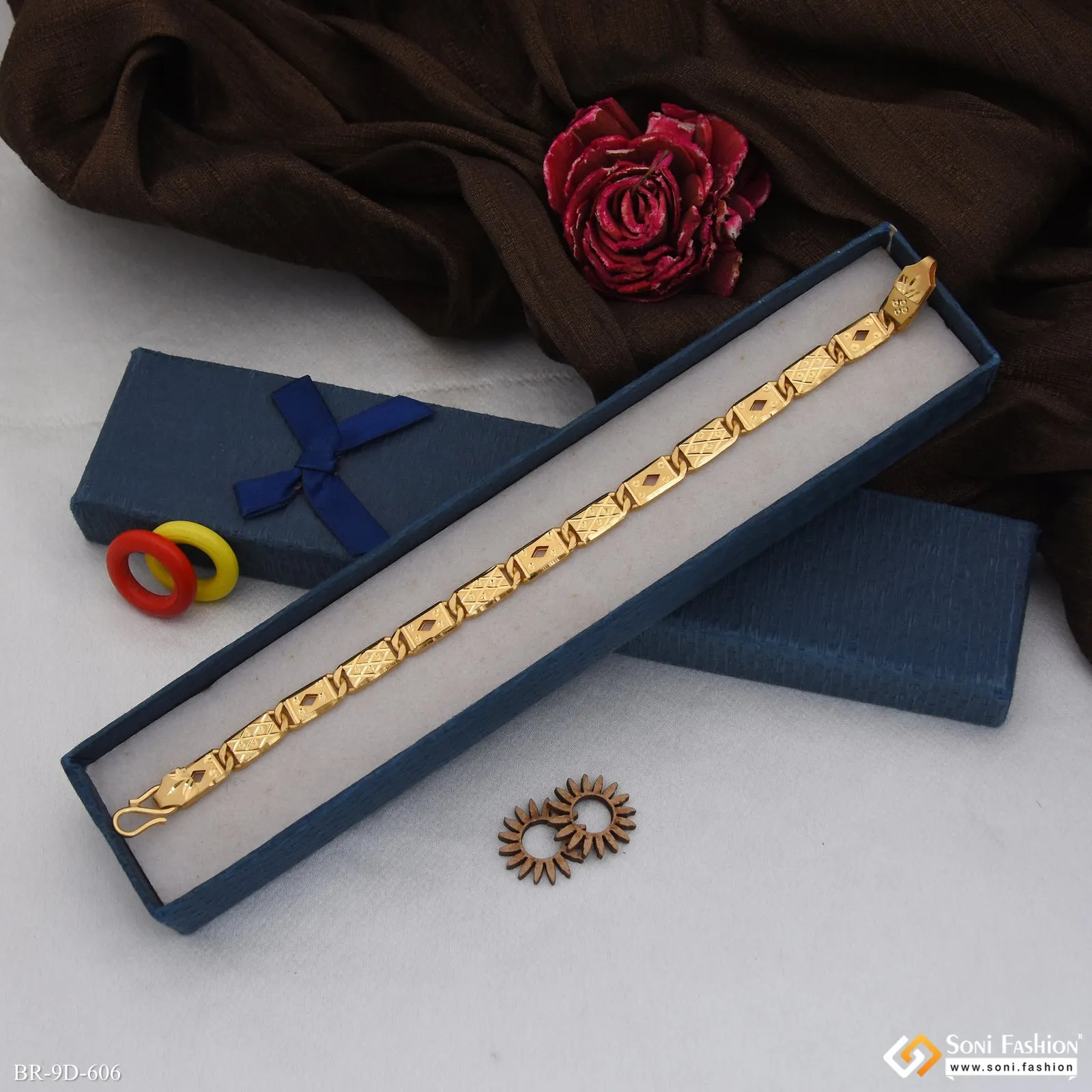 Awesome Design Gold Plated Nawabi Bracelet for Men - Style D606