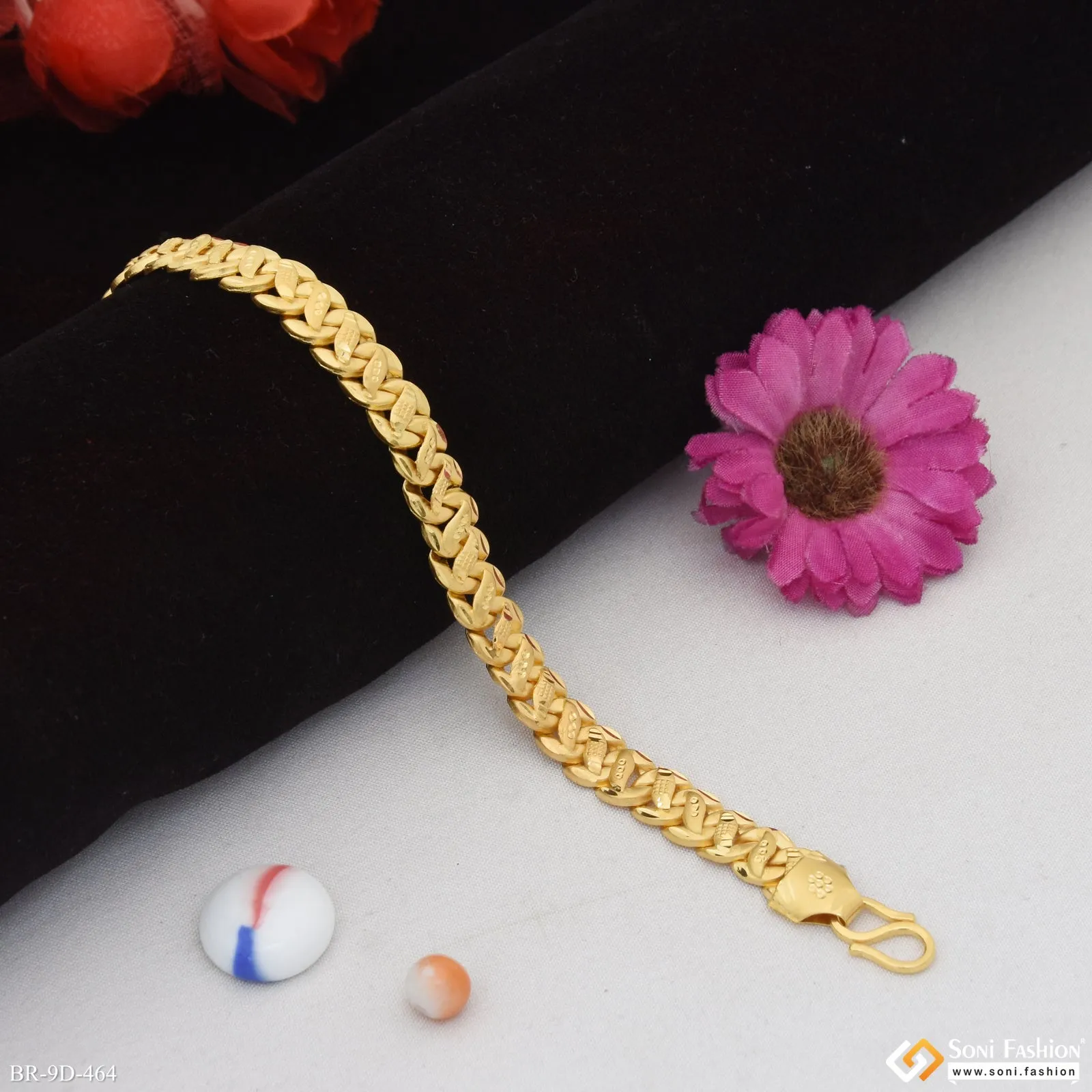 Awesome Design Gold Plated Pokal Bracelet for Men - Style D464