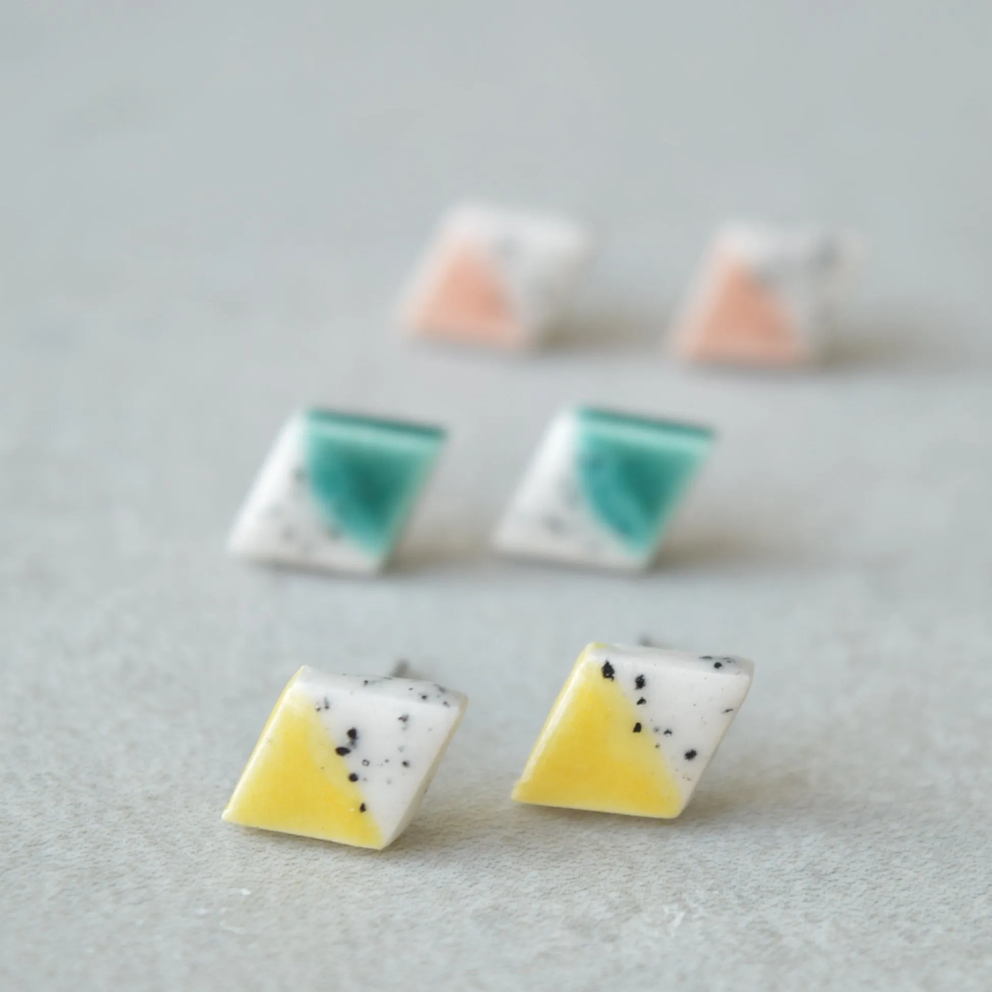 Exotic seas stud earrings