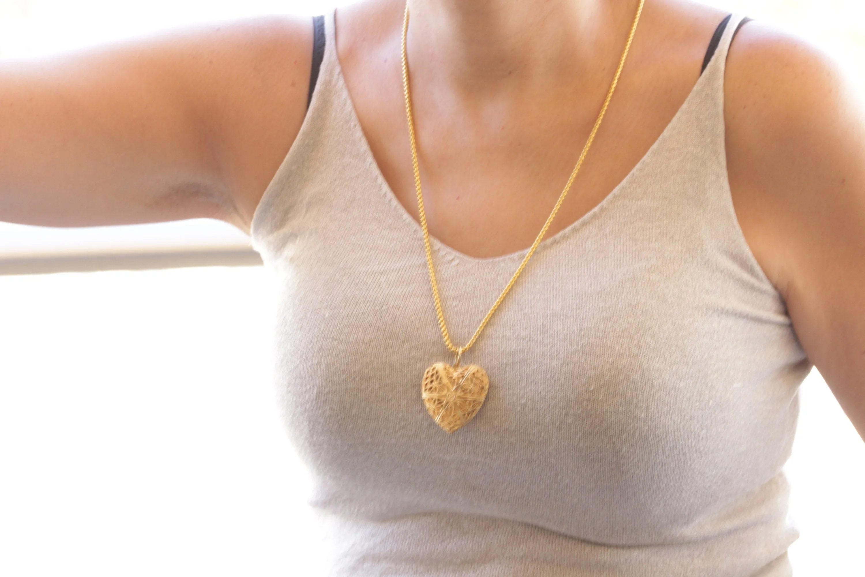 HEART LOCKET NECKLACE
