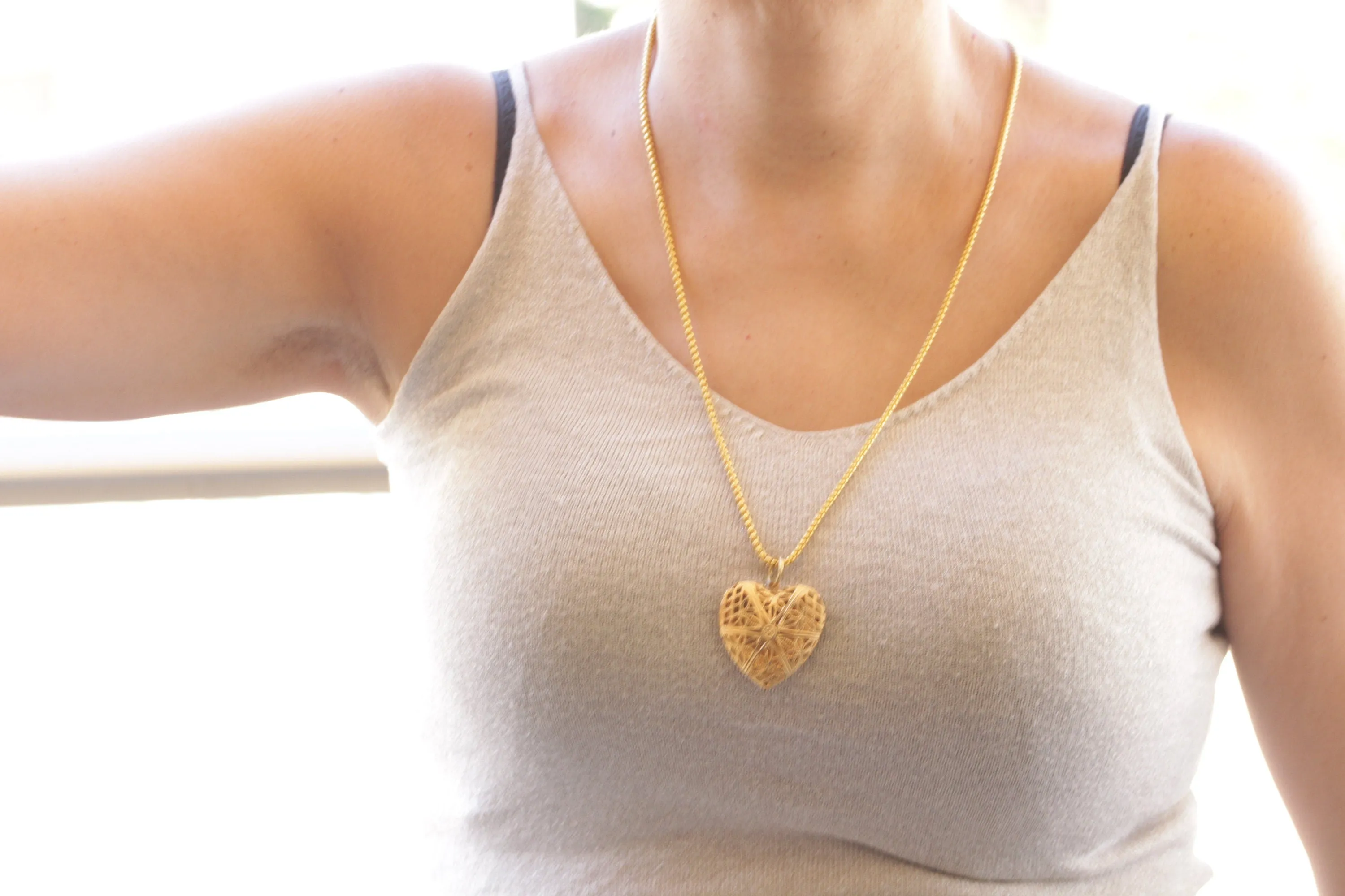 HEART LOCKET NECKLACE