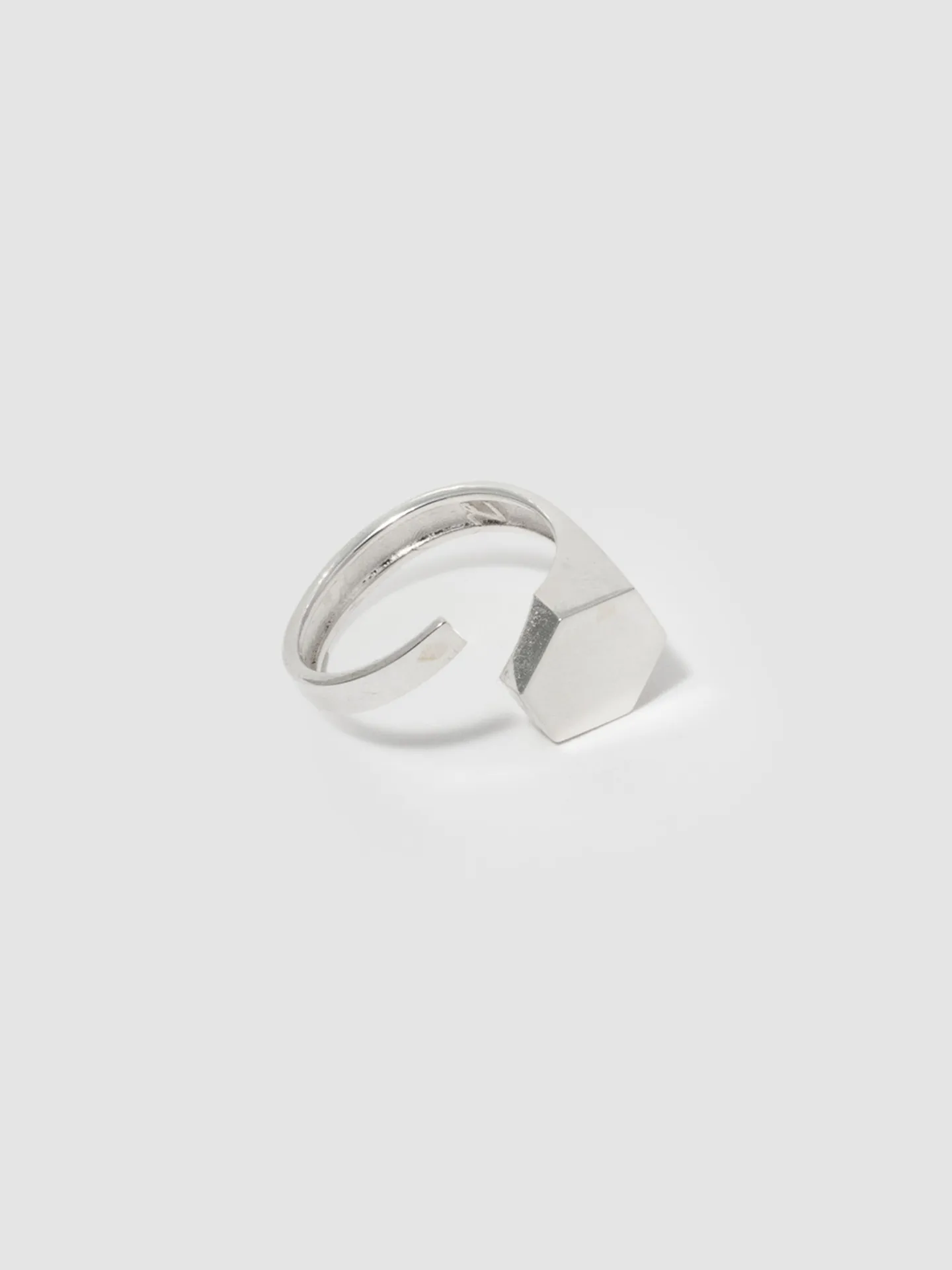 Hexagon ID Signet