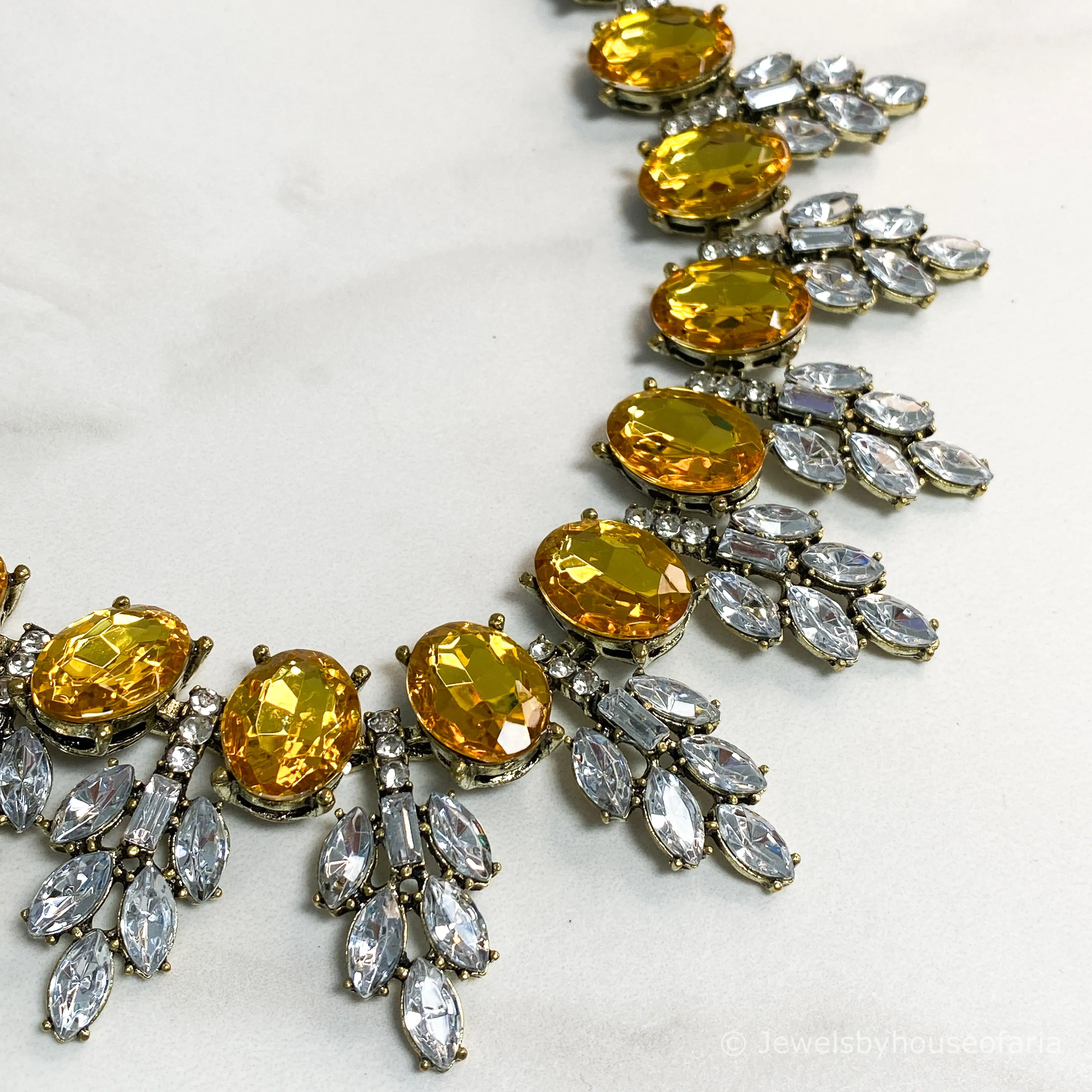 KAYLEE Amber Yellow Statement Necklace Set