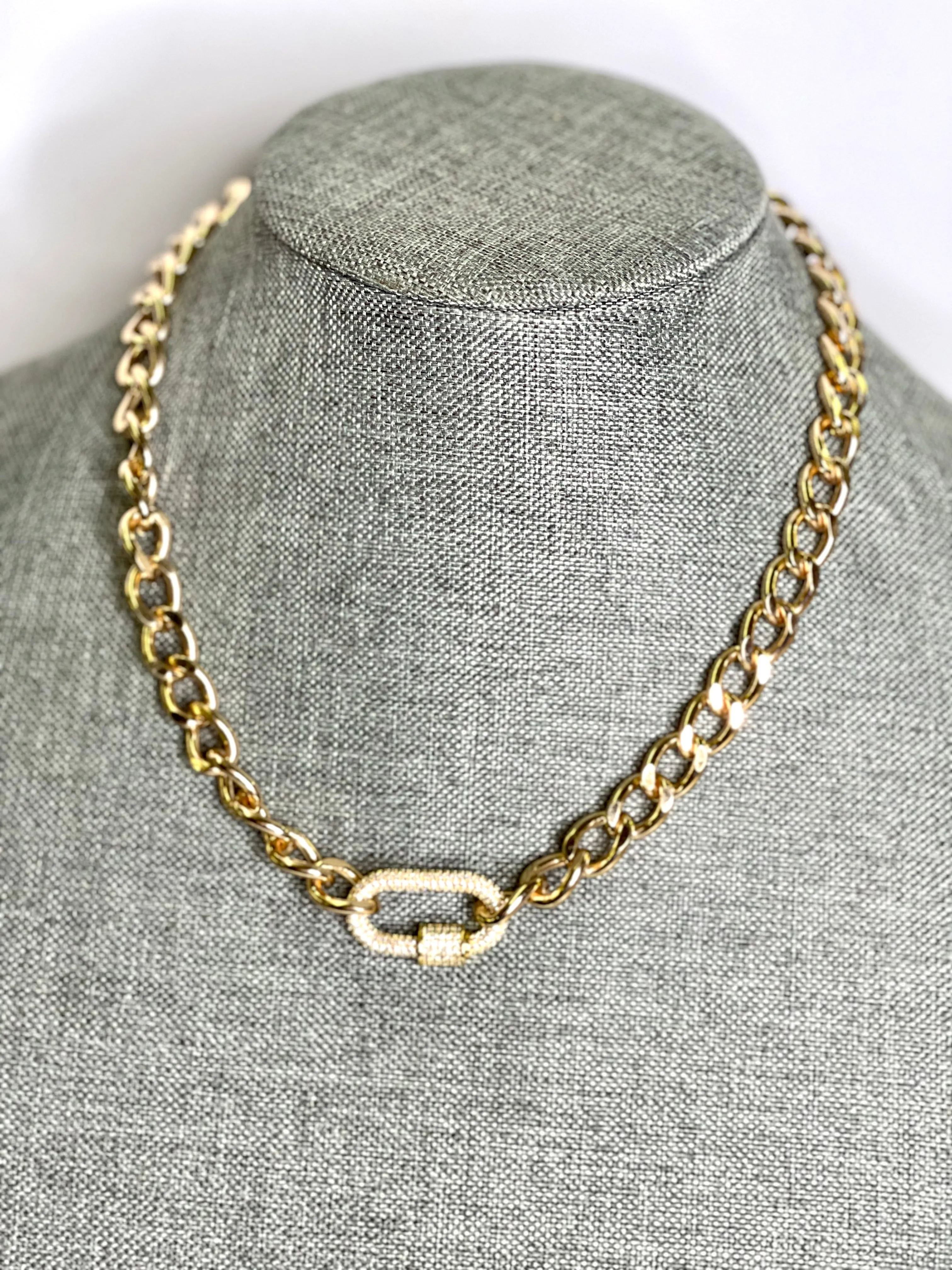 Lock  necklace in gold with pave