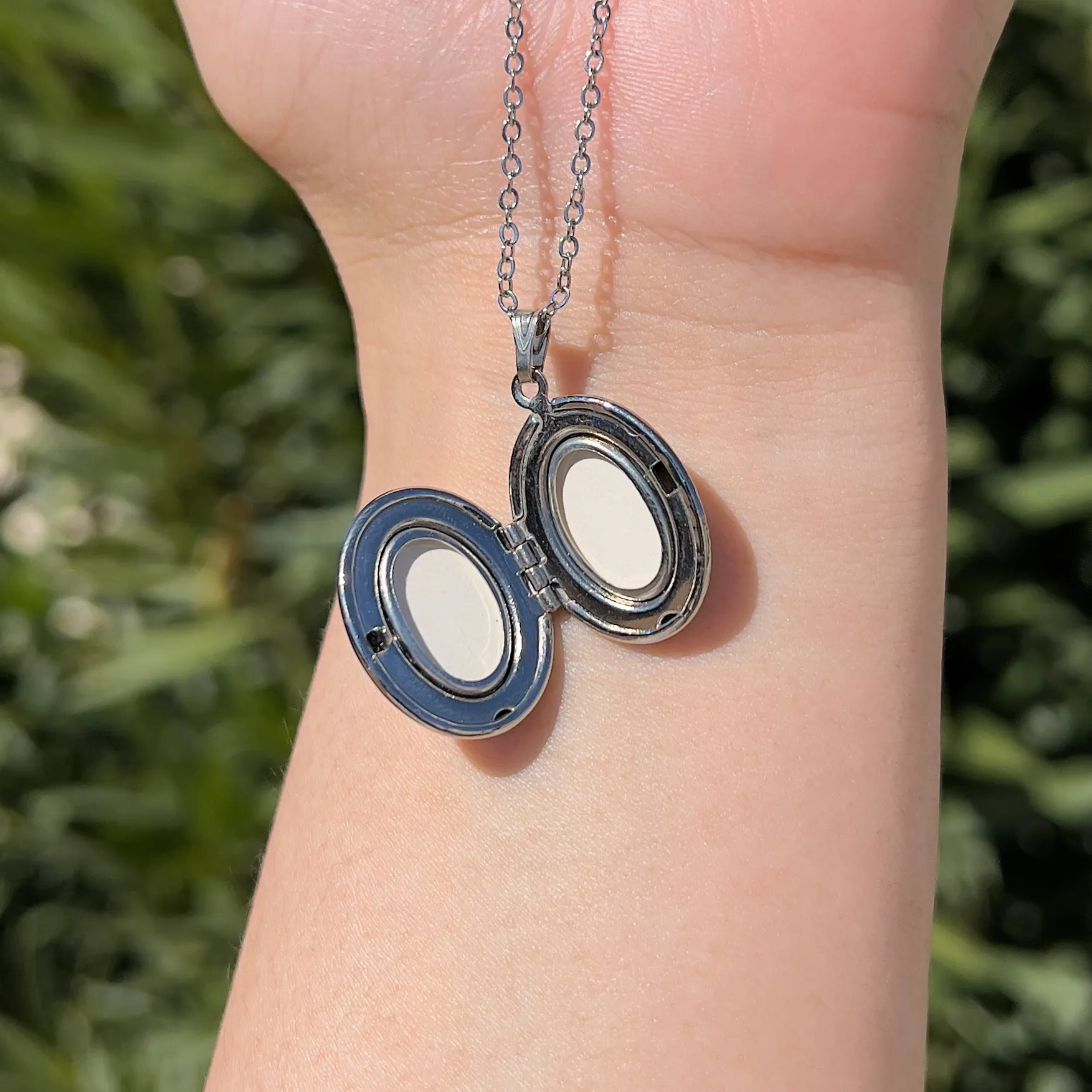Locket in Rose Quartz ✵