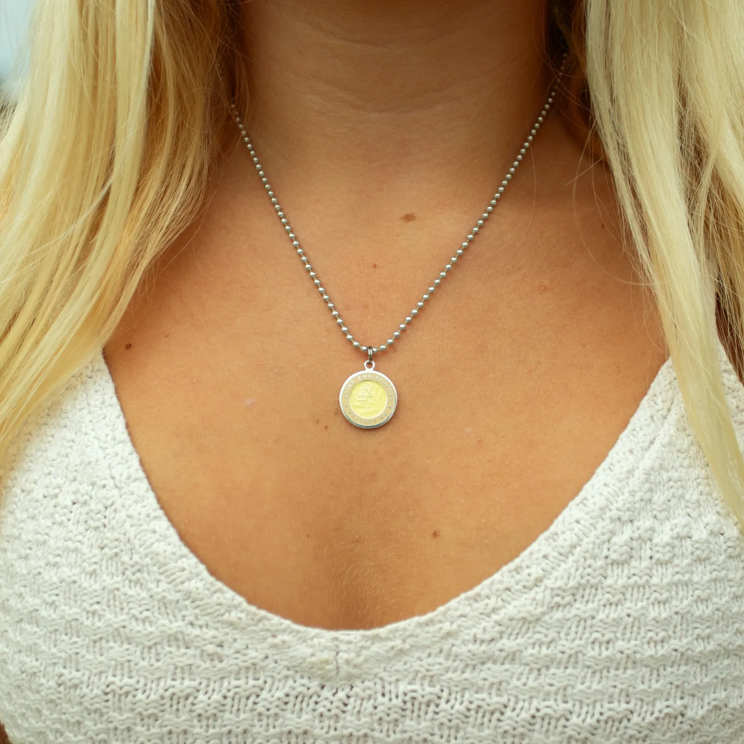 Medium Sandy Blonde / Coral Bead Choker