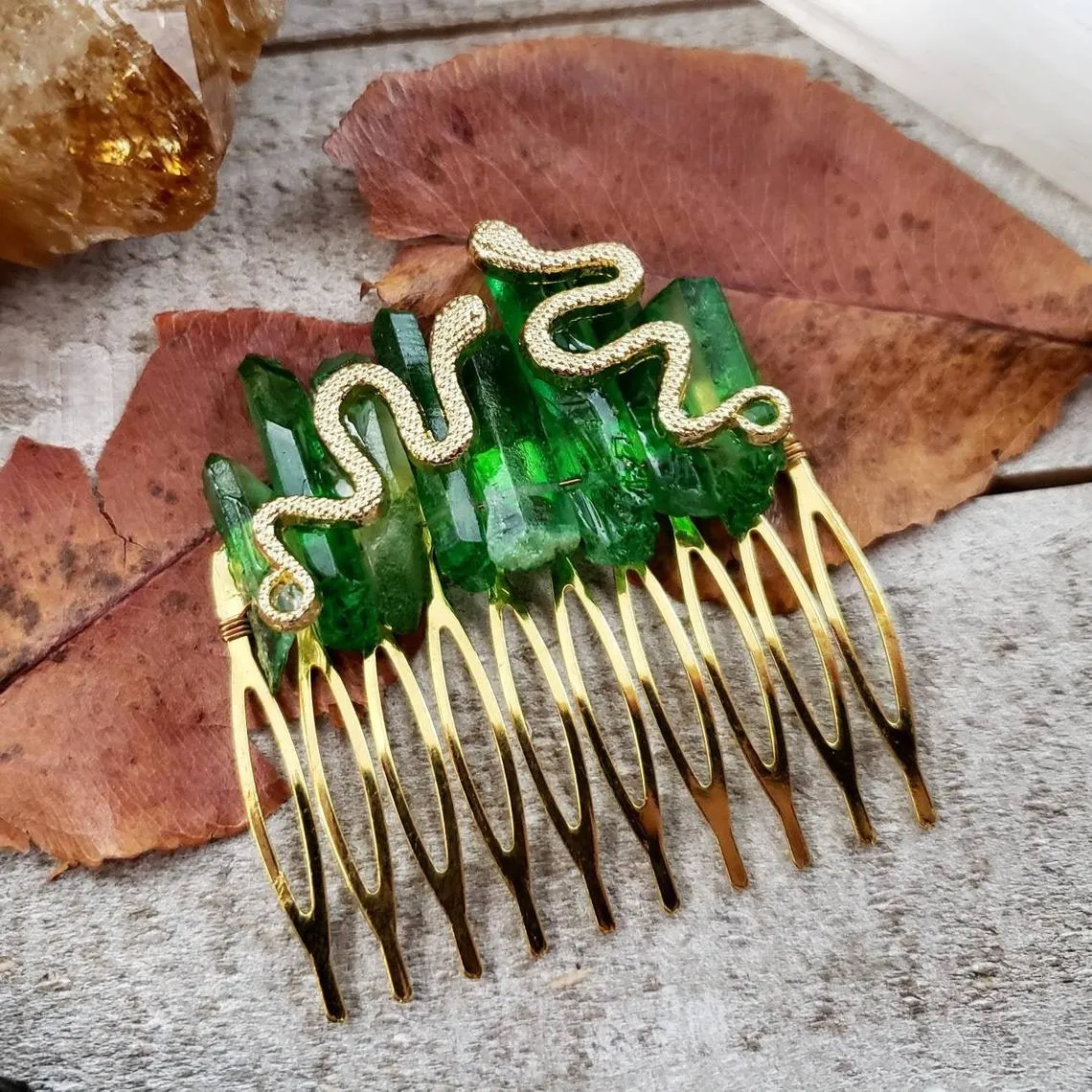 Medusa Quartz hair comb