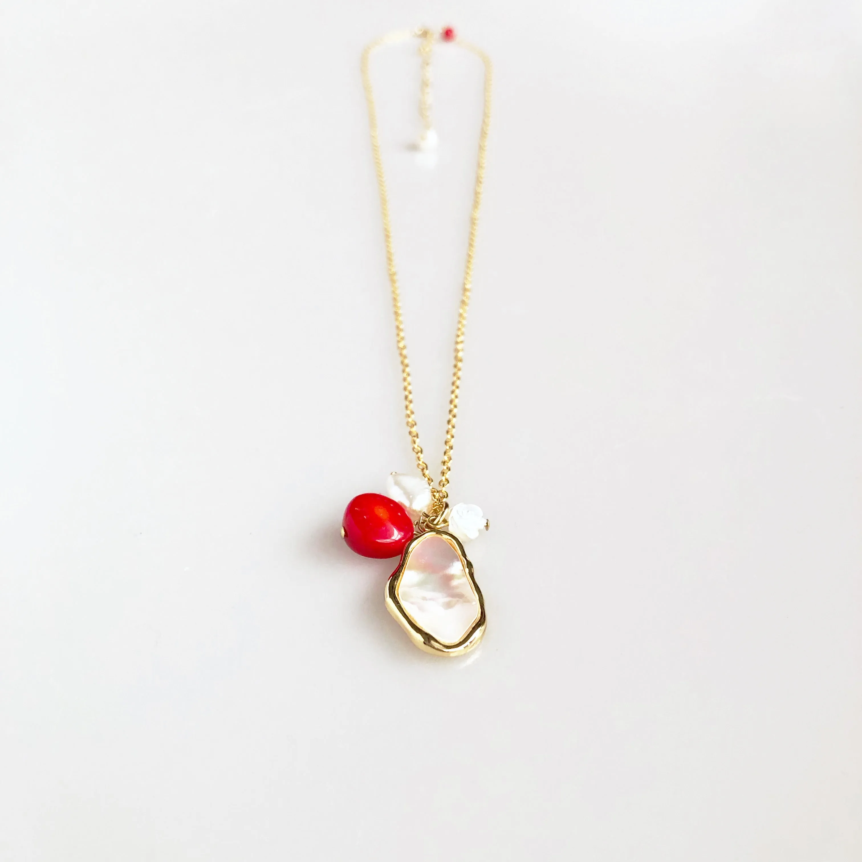 Mother Pearl and Red Coral Cluster Pendant Necklace