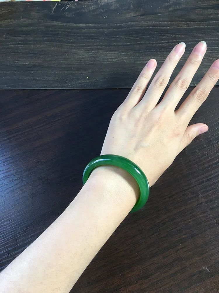 Natural Jade Bangle Nephrite Bangle Internal Diameter 55.8mm NBE011