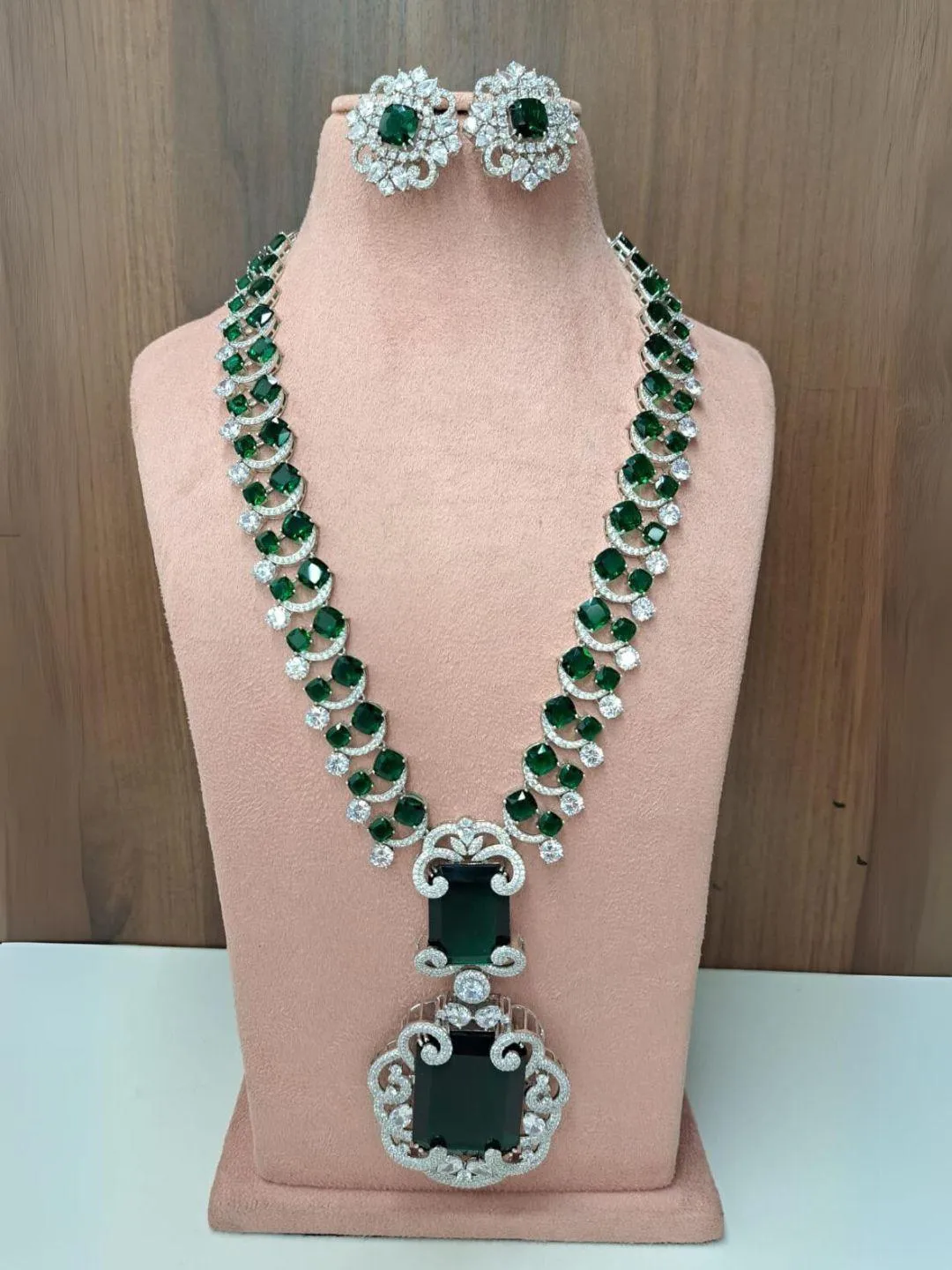 Nita Ambani Inspired Emerald Necklace