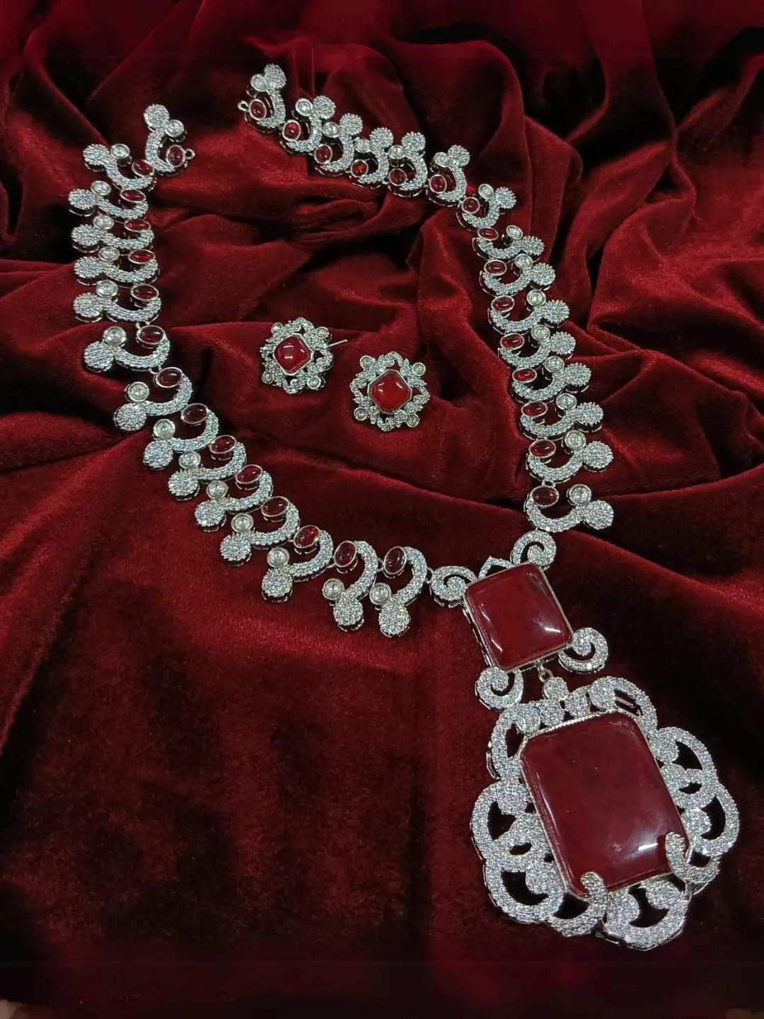 Nita Ambani Inspired Emerald Necklace