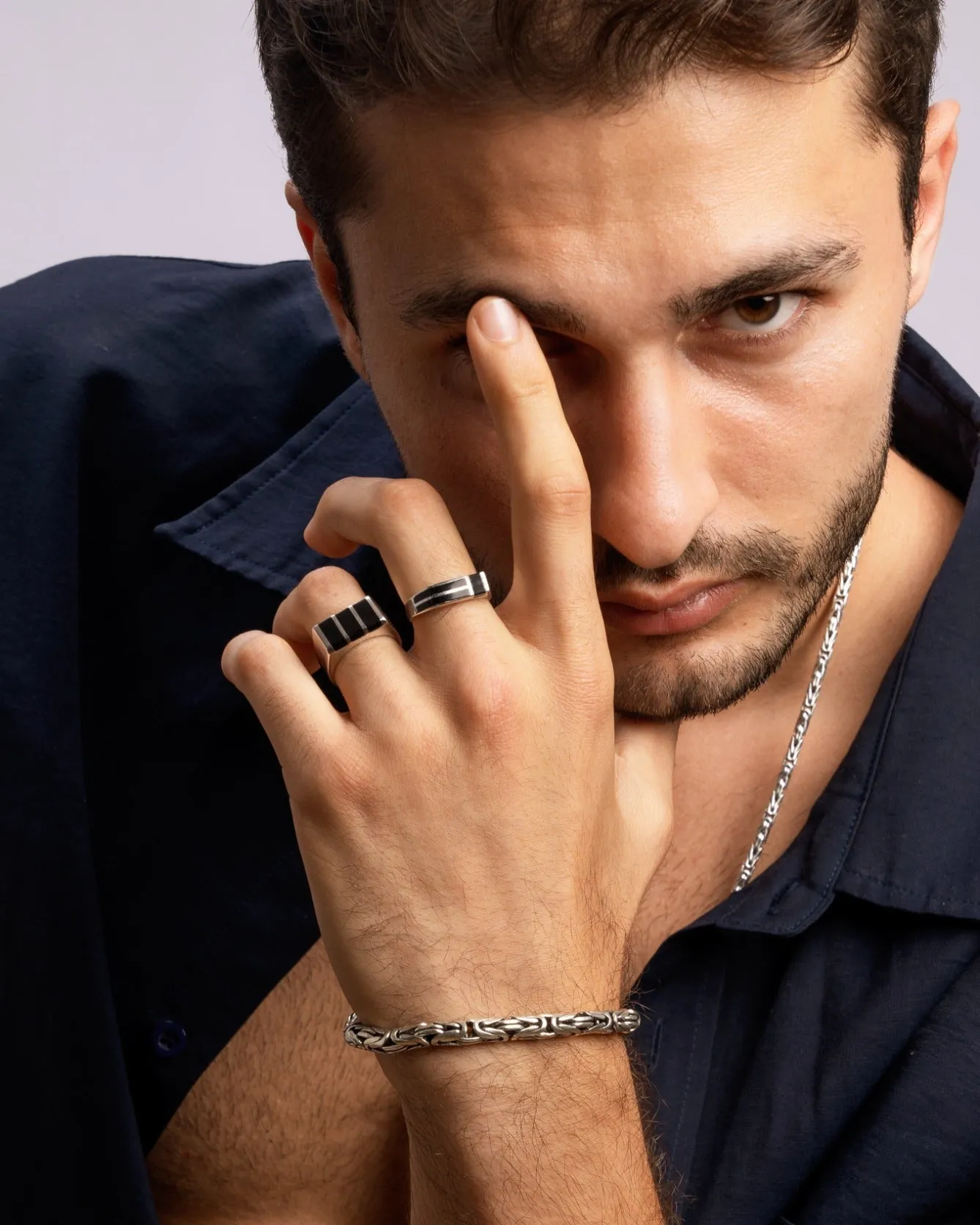 Onyx Three-column Signet Ring