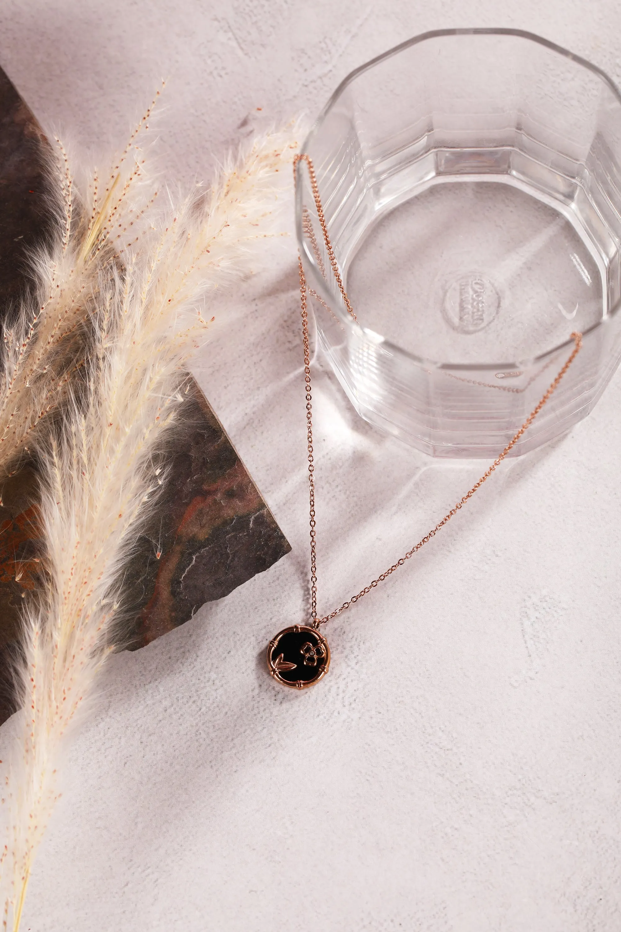 Pearlfect Angel Flora-Leaf Locket
