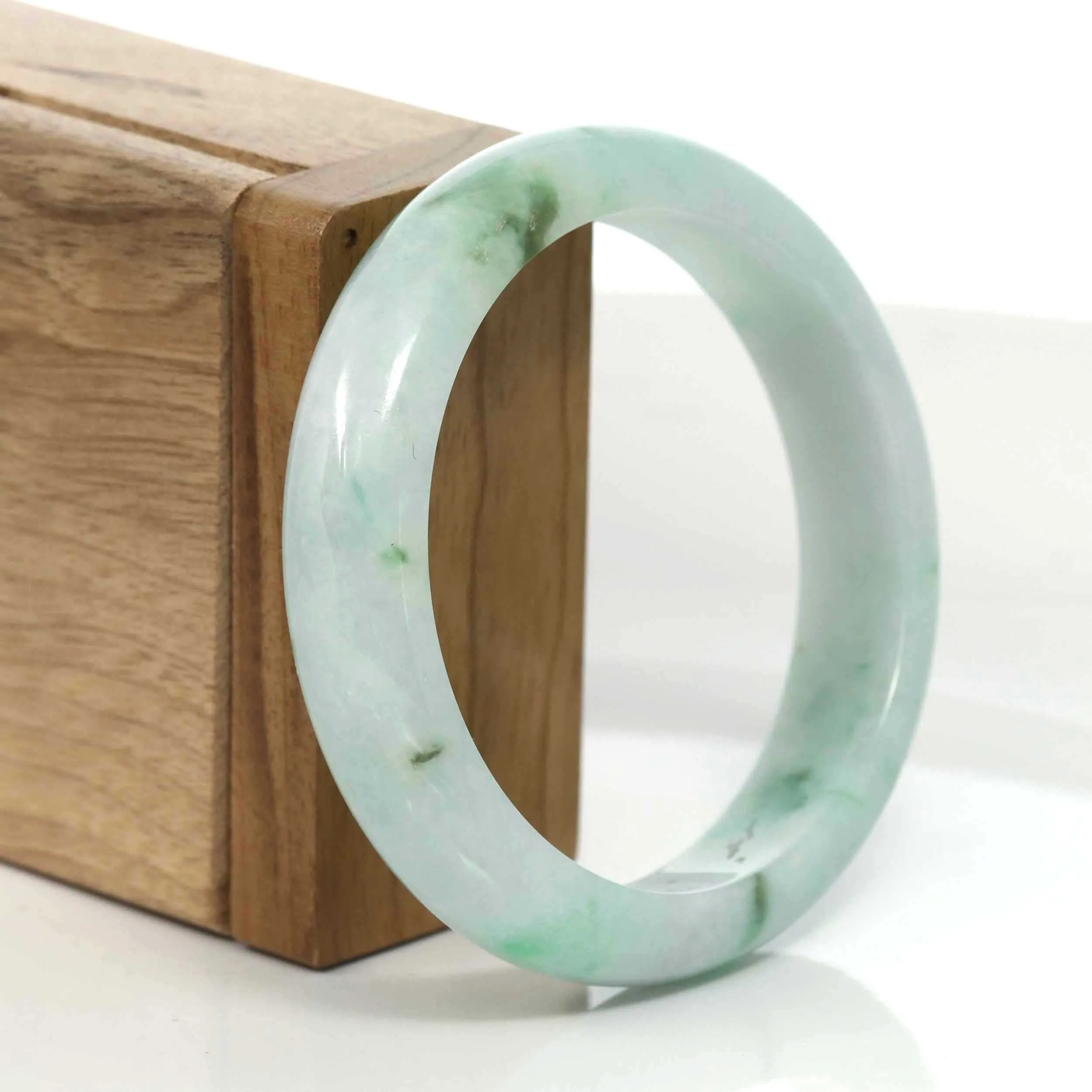 RealJade® Co. "Classic Bangle" Green Natural Burmese Jadeite Jade Bangle ( 57.27mm ) #979
