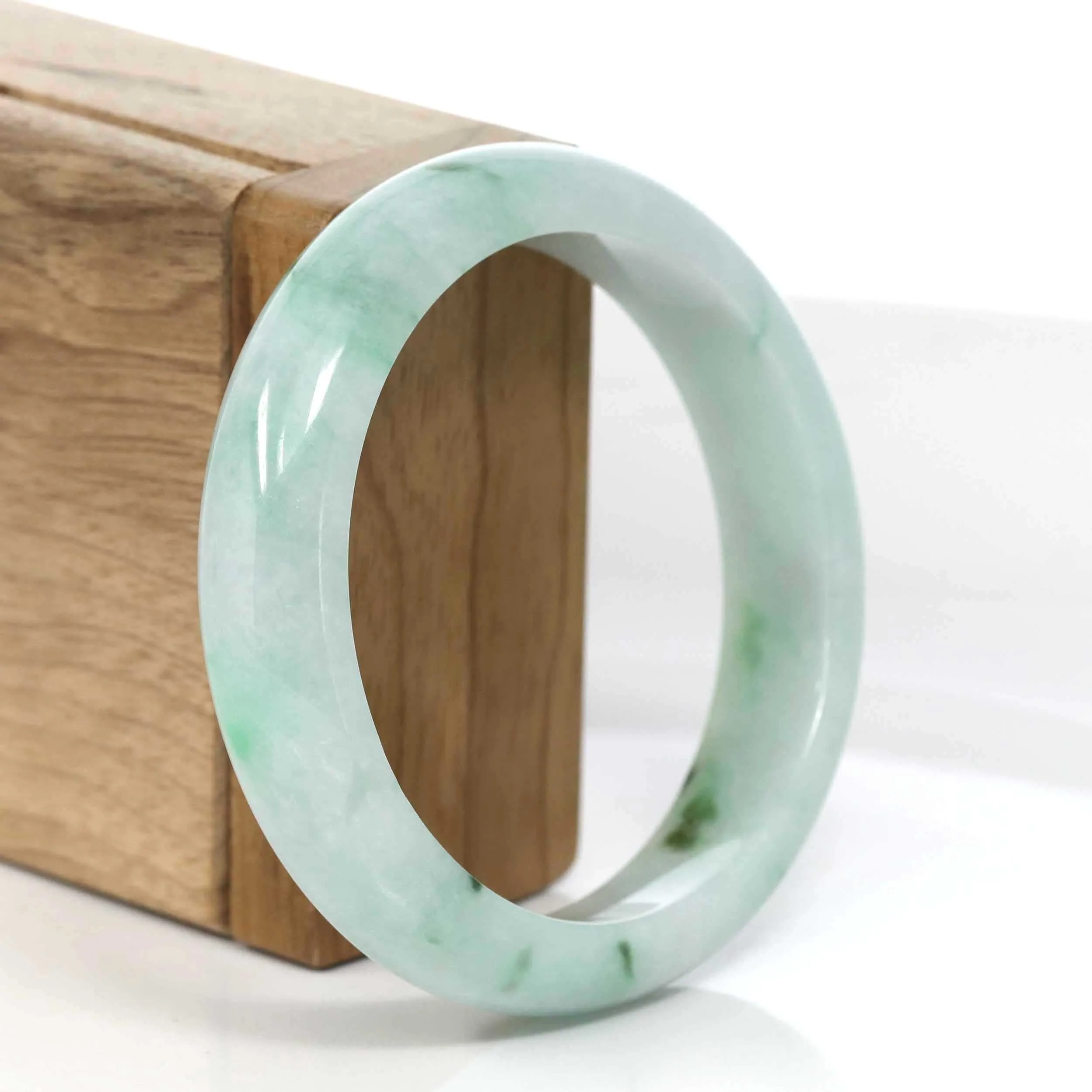 RealJade® Co. "Classic Bangle" Green Natural Burmese Jadeite Jade Bangle ( 57.27mm ) #979