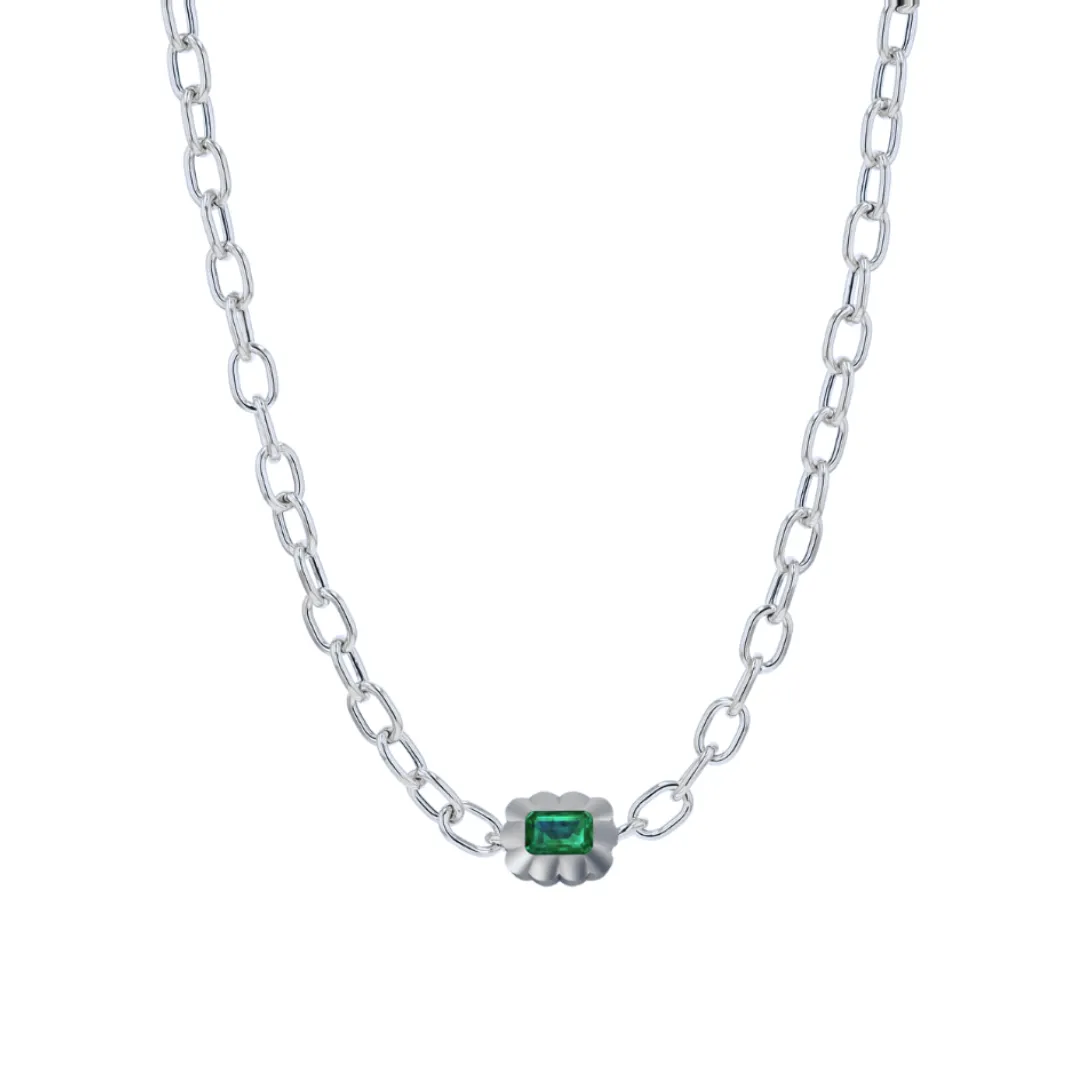Scalloped Bezel Emerald Pendant Necklace