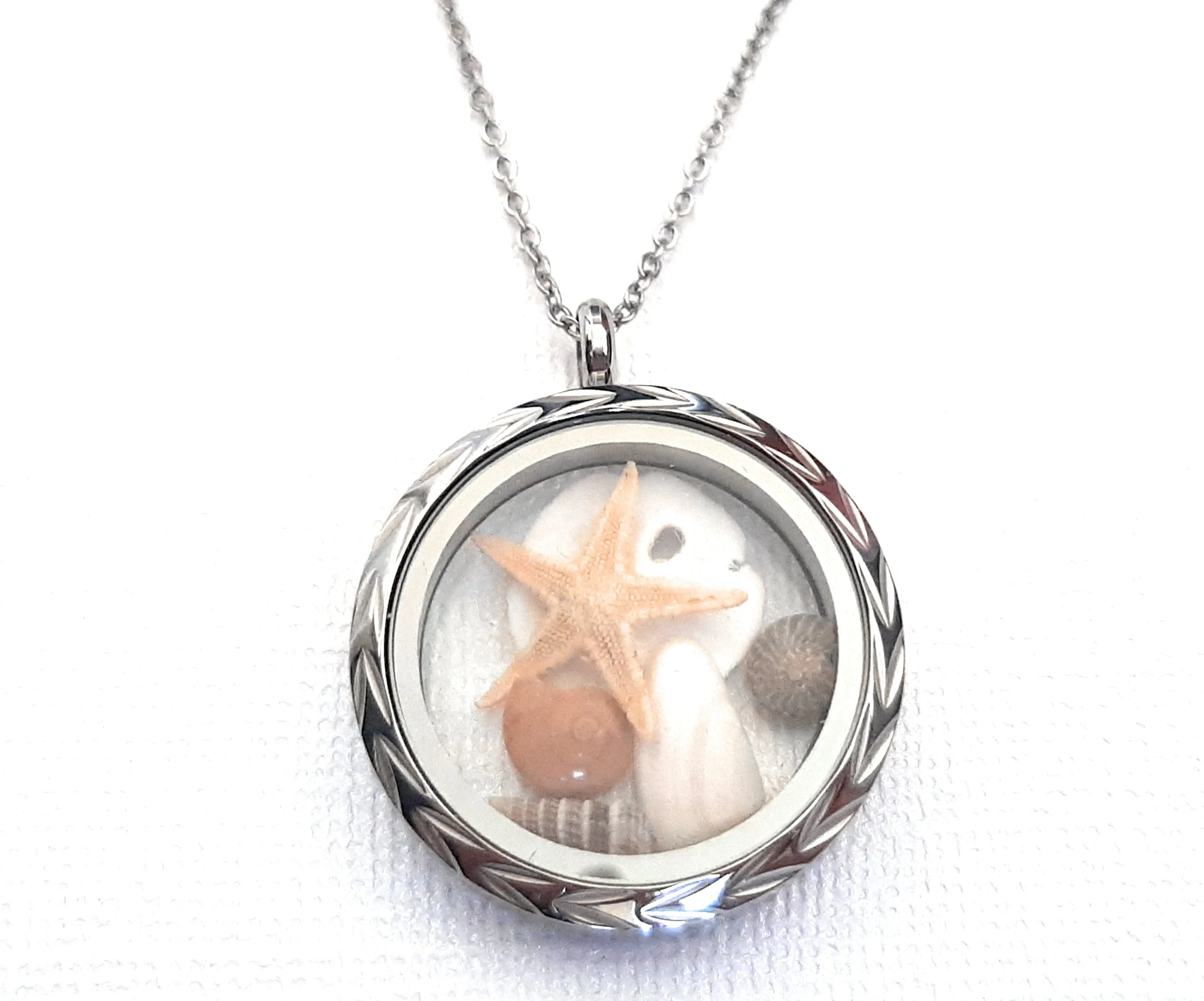 Seashell Locket with 18   2" Chain or 30" Chain - Round Stainless Steel Solid Bezel