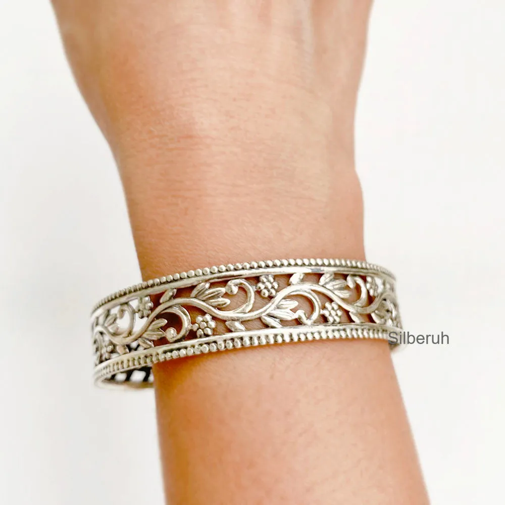 Silver Jali Kada