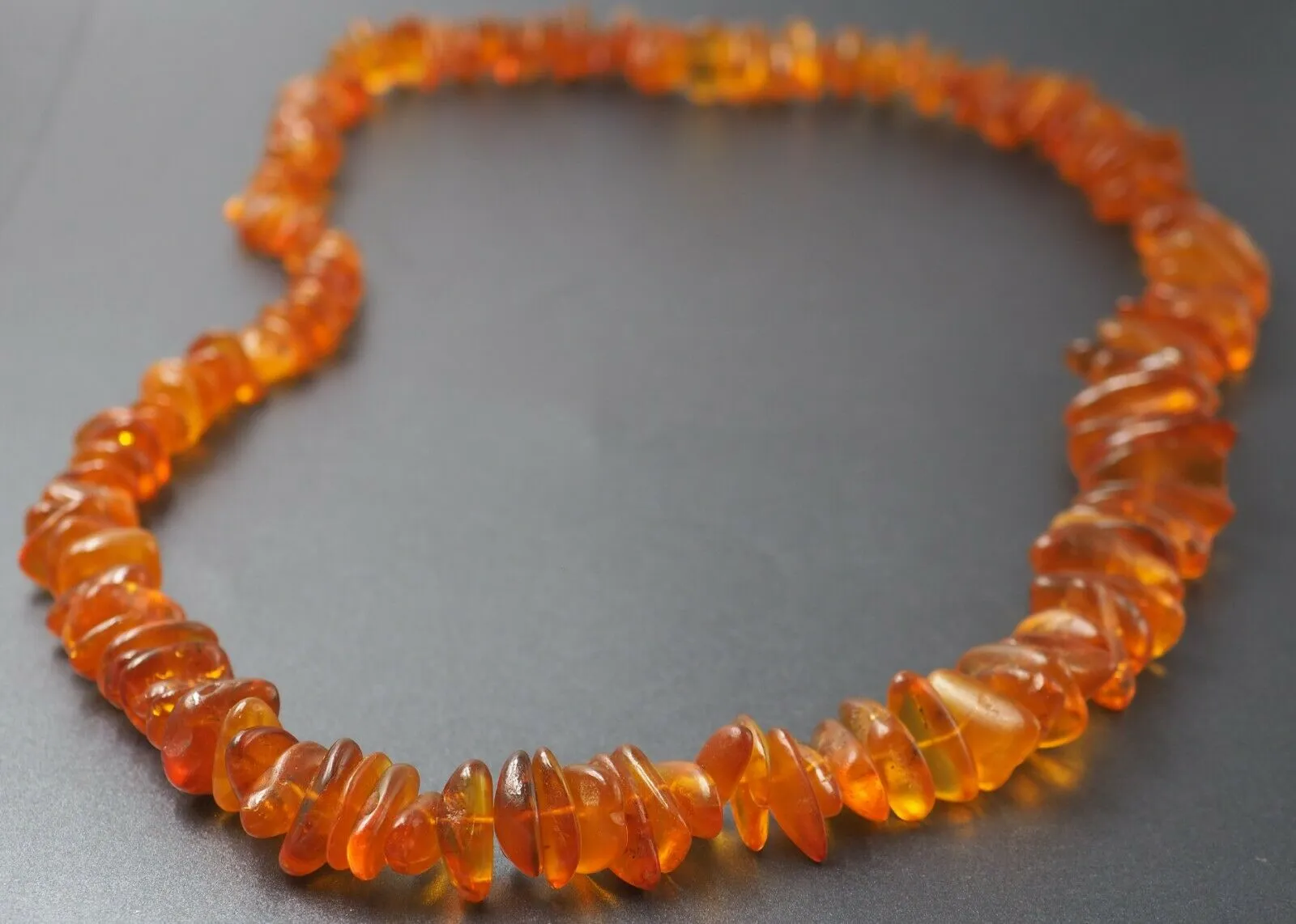 VINTAGE Natural Authentic Orange AMBER Necklace Strand with Graduating Stones