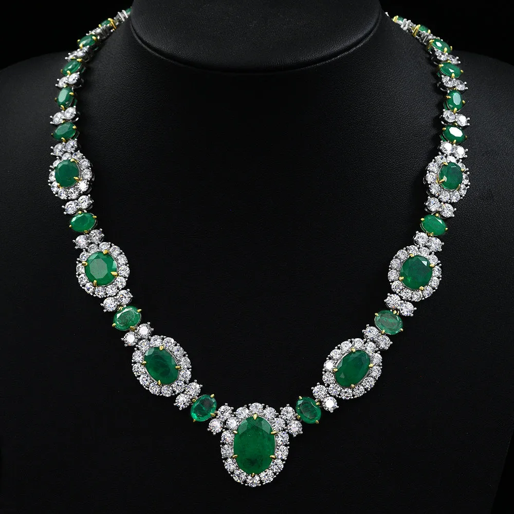 Worth Avenue Necklace in Green Emerald